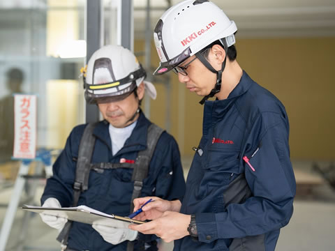 staff03_4.jpg